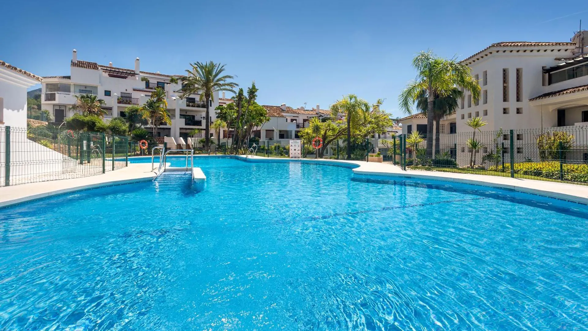 Finca San Antonio Two Bedroom Apartment With Swimming Pool Михас