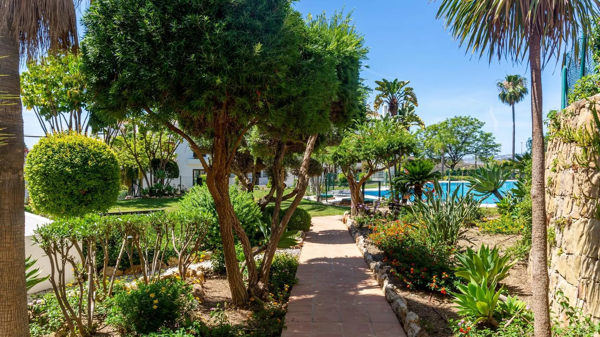 Finca San Antonio Two Bedroom Apartment With Swimming Pool Михас
